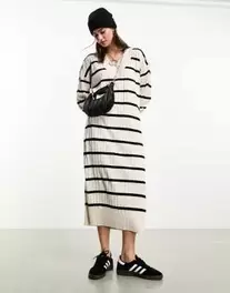 ONLY knitted v neck maxi dress in cream and black stripe kínálat, 32 Ft a ASOS -ben