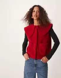 ASOS DESIGN borg oversized gilet with collar in red kínálat, 36 Ft a ASOS -ben